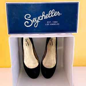 Black leather Seychelles Gala flats